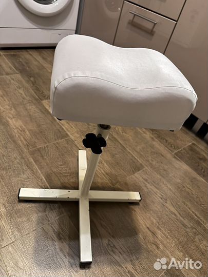 Педикюрная подставка для ног