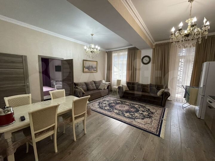 3-к. квартира, 80 м², 2/10 эт.