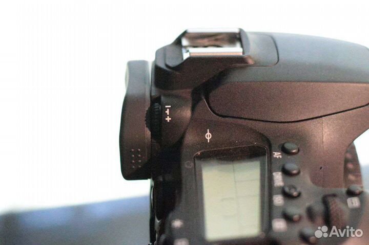 Canon 90d body