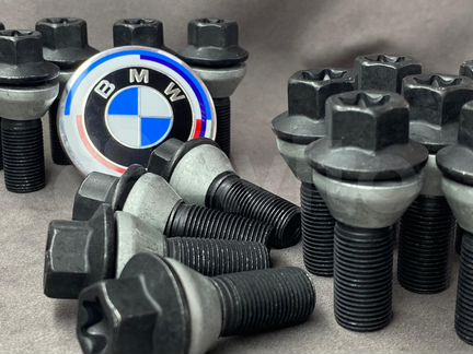 Штатные колесные болты BMW X5M Competition