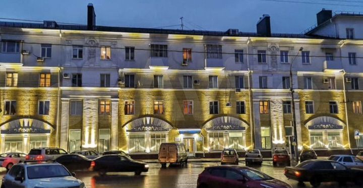 3-к. квартира, 73 м², 2/4 эт.