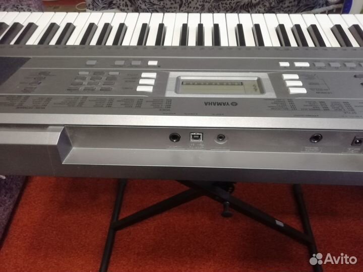 Синтезатор Yamaha PSR-E353