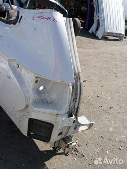 Крыло заднее левое Mitsubishi Outlander 2013