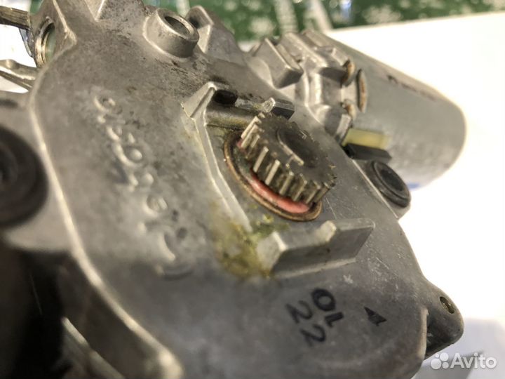 Моторчик люка на Mercedes W210