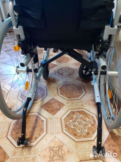 Инвалидная коляска новая