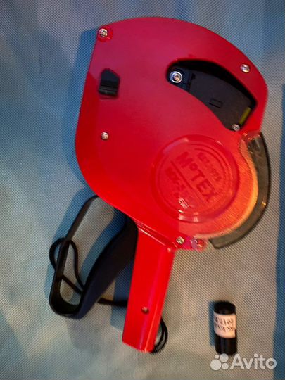 Этикет пистолет