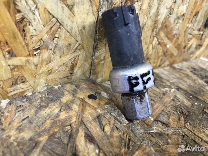 Датчик давления компрессора кондиционера Ford