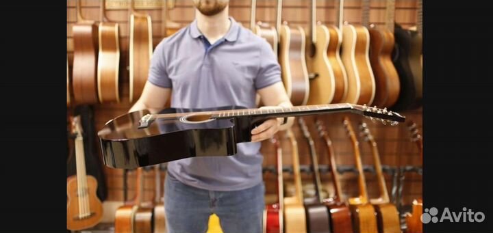 Гитара чёрная