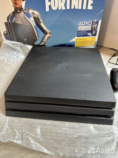 Sony playstation 4 PS4 pro 1tb