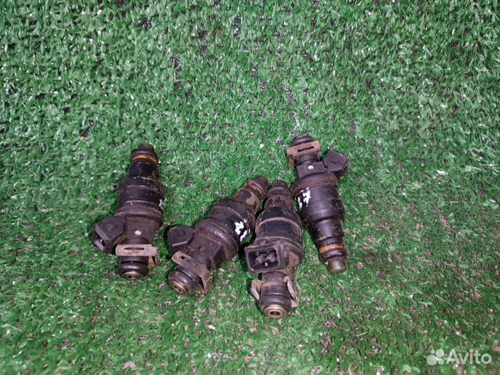 Форсунка топливная Volkswagen Passat B5 (1996—2001