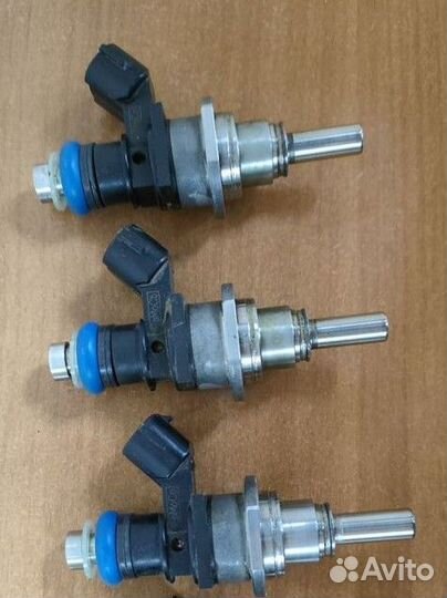 Продам топливные форсунки Mazda cx7 2.3 turbo