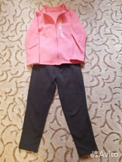 Купальники для занятий спортом и спортивный костюм