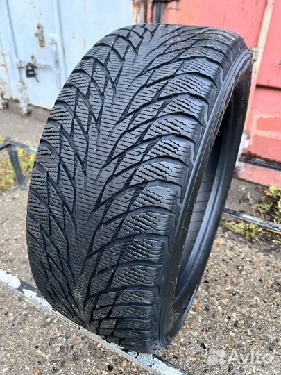 Nokian Tyres Hakkapeliitta R2 245/50 R18 100R