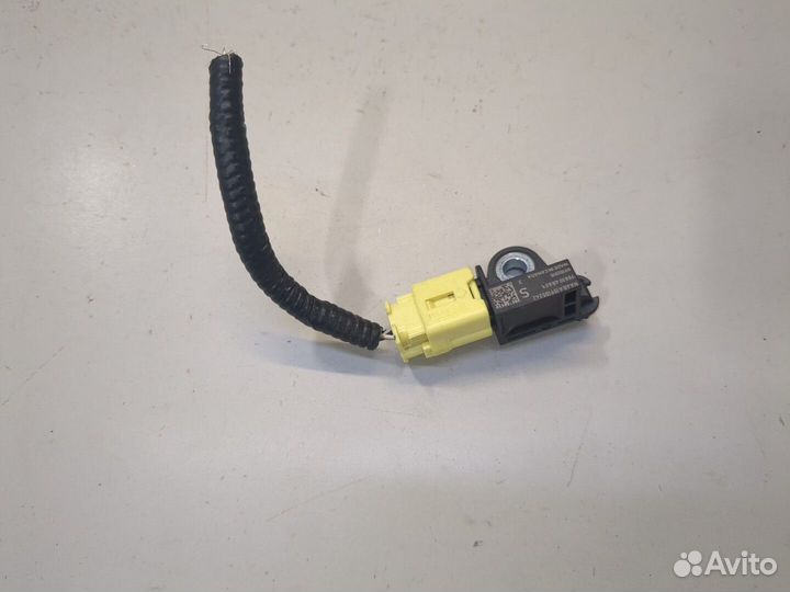 Датчик удара Nissan Murano 2014, 2015