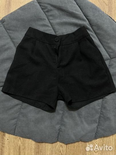 Классические шорты женские