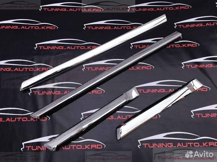 Молдинги дверей Toyota Land Cruiser 200 F2043