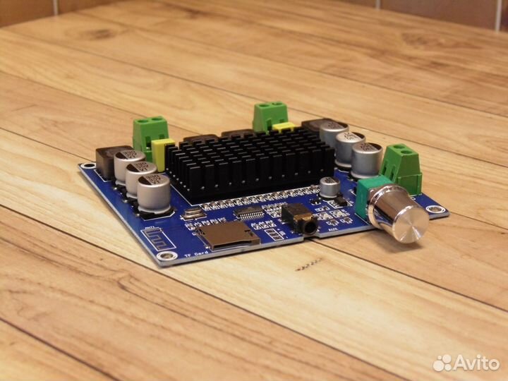 Усилитель звука 200 Ватт (XH-A105)