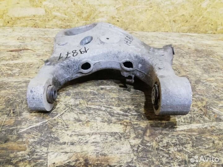 Рычаг задний правый Land Rover Discovery Sport