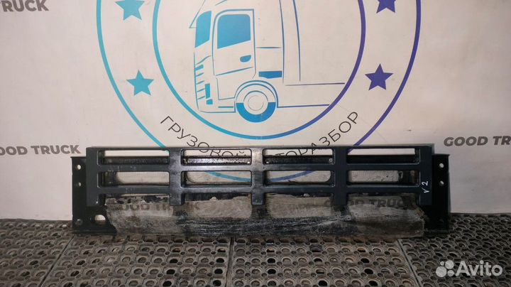 Подножка обслуживания передняя