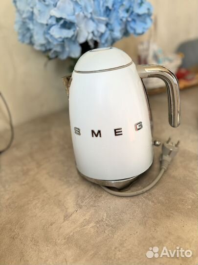 Smeg чайник 1.7 литра