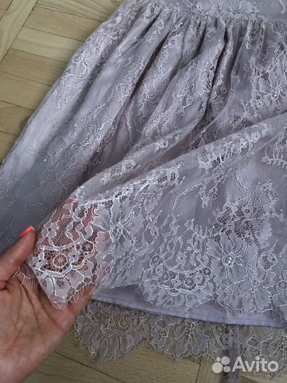 Нарядное женское платье