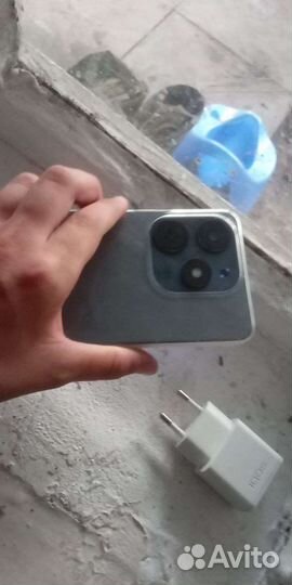 TECNO Spark 10 Pro, 8/128 ГБ