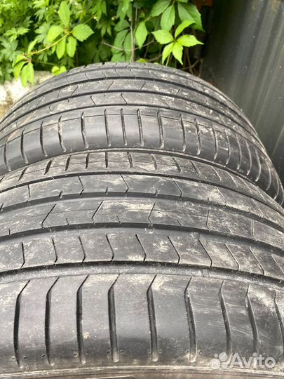 Pirelli P Zero 225/40 R19 и 255/35 R19