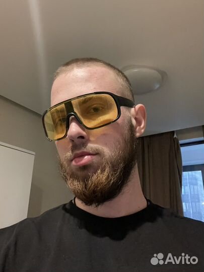 Солнцезащитные очки