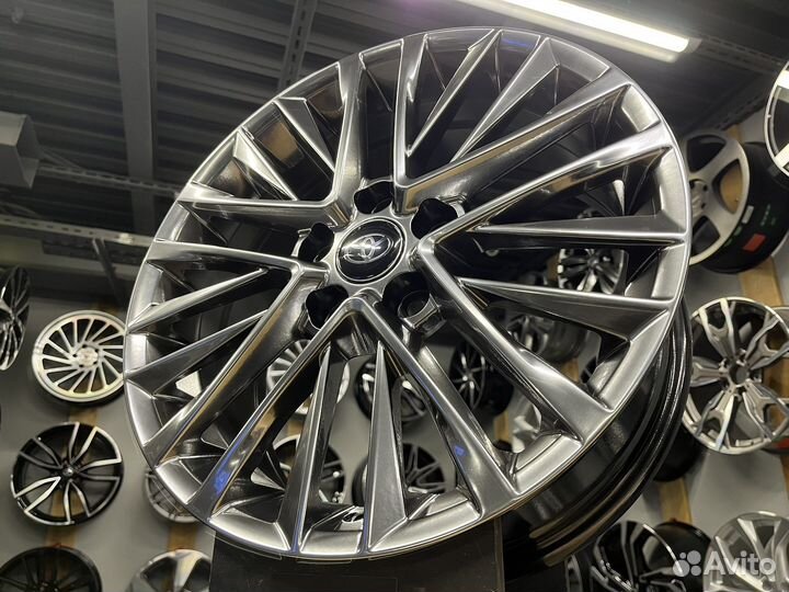Диски R18 на Toyota Camry