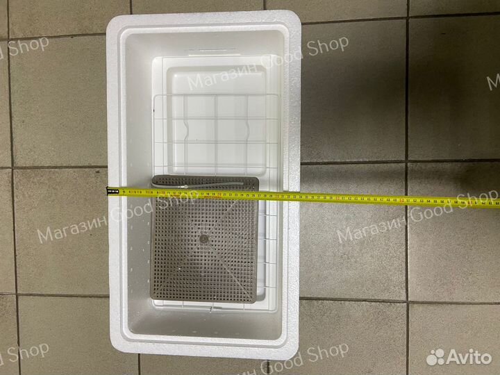 Инкубатор новый на 36 яиц