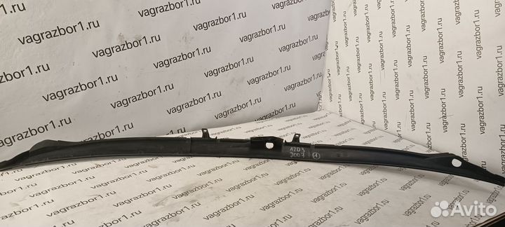 Решетка стеклооч. (планка под лобовое стекло) Audi