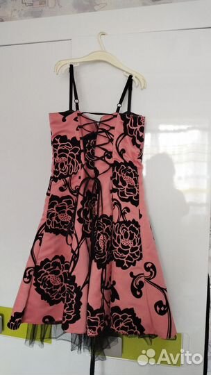 Платье праздничное