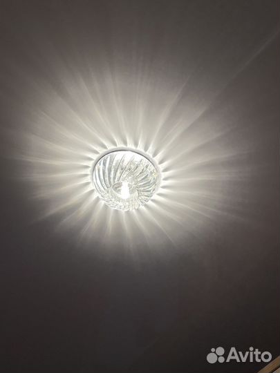 Светильник точечный