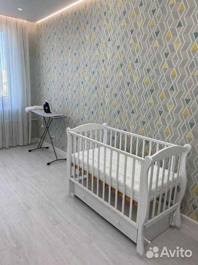 Комплект мебели для детской комнаты, почти новый