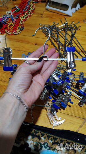 Вешалки для одежды