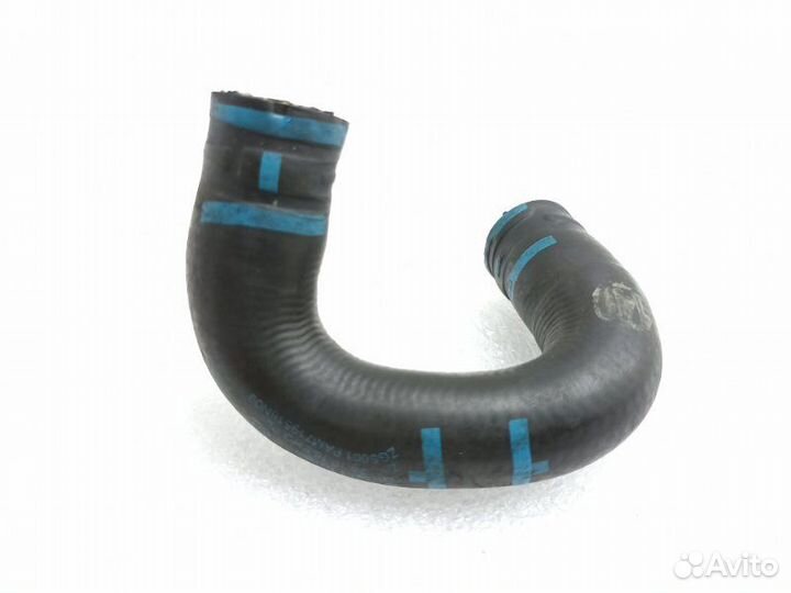Патрубок системы охлаждения Mercedes-Benz