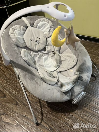 Шезлонг для новорожденных