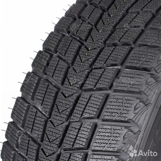 Roadstone Winguard Ice SUV 235/60 R18 103Q