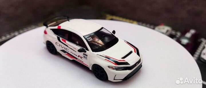 Модель 1:64 minigt Honda Civic Type R 2023 Honda