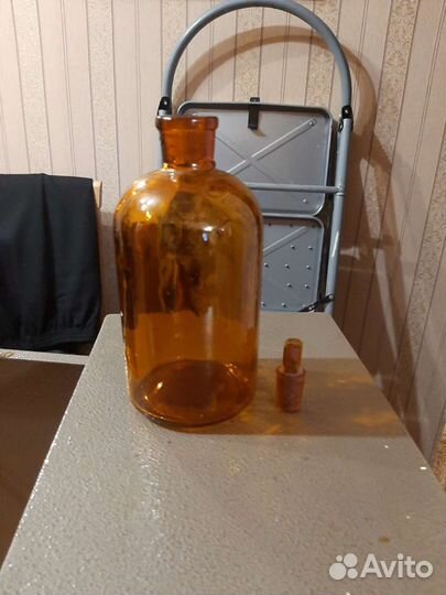 Бутылочка с притертой пробкой 0,5 литра