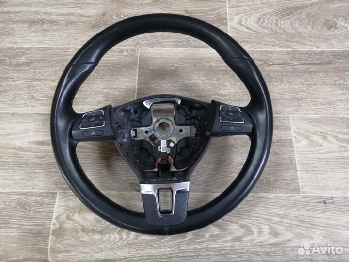 Рулевое колесо Volkswagen Golf 6 (2008-2012)