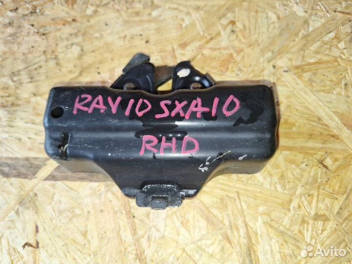 Замок капота Toyota Rav-4 SXA1# 1995