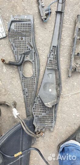 Жабо Renault Logan