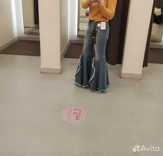 Джинсы новые