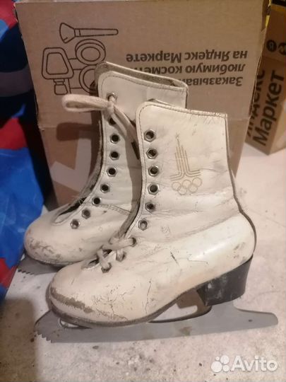 Коллекционные олимпийские коньки