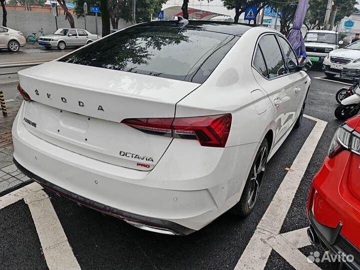 Skoda Octavia 1.5 AT, 2021, 80 000 км