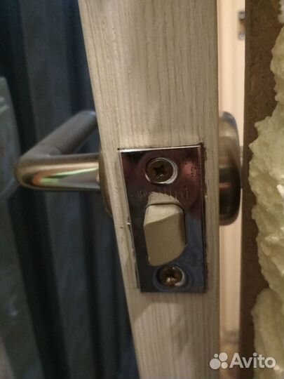 Дверь межкомнатная б/у в отличном состоянии