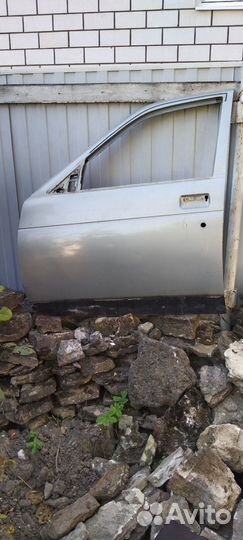 Дверь на ваз 2110