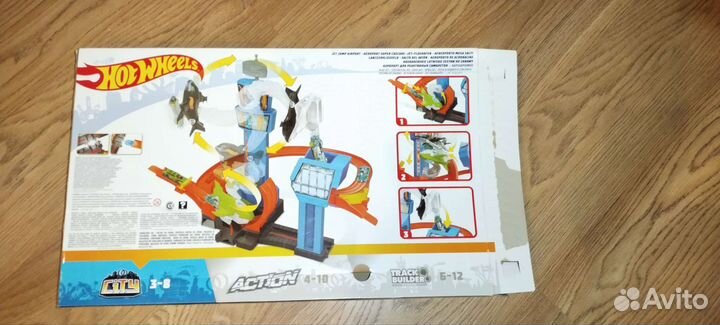 Hot wheels набор с автозапуском машин
