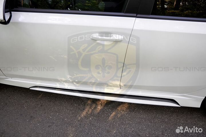 Накладки на пороги сплиттера Киа Церато 4